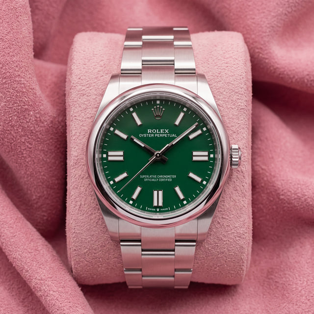 Rolex Oyster Perpetual 41 134300 with green dial, smooth bezel and Oyster bracelet