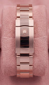 Rose gold Oyster bracelet and Rolex clasp on the Sky-Dweller 336935